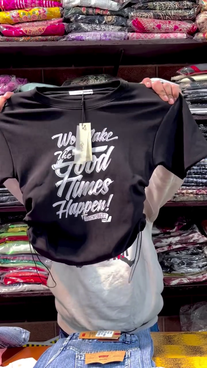 Casual Graphic Black Crop T-Shirt