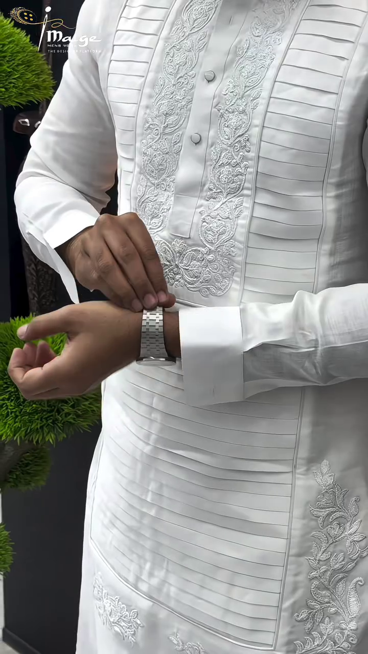 White Embroidered Kurta