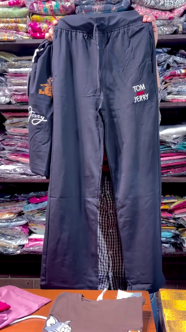 Trendy Tom & Jerry Graphic T-Shirt