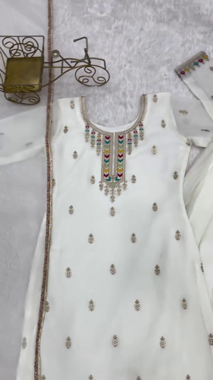 Elegant White Embroidered Kurti Set